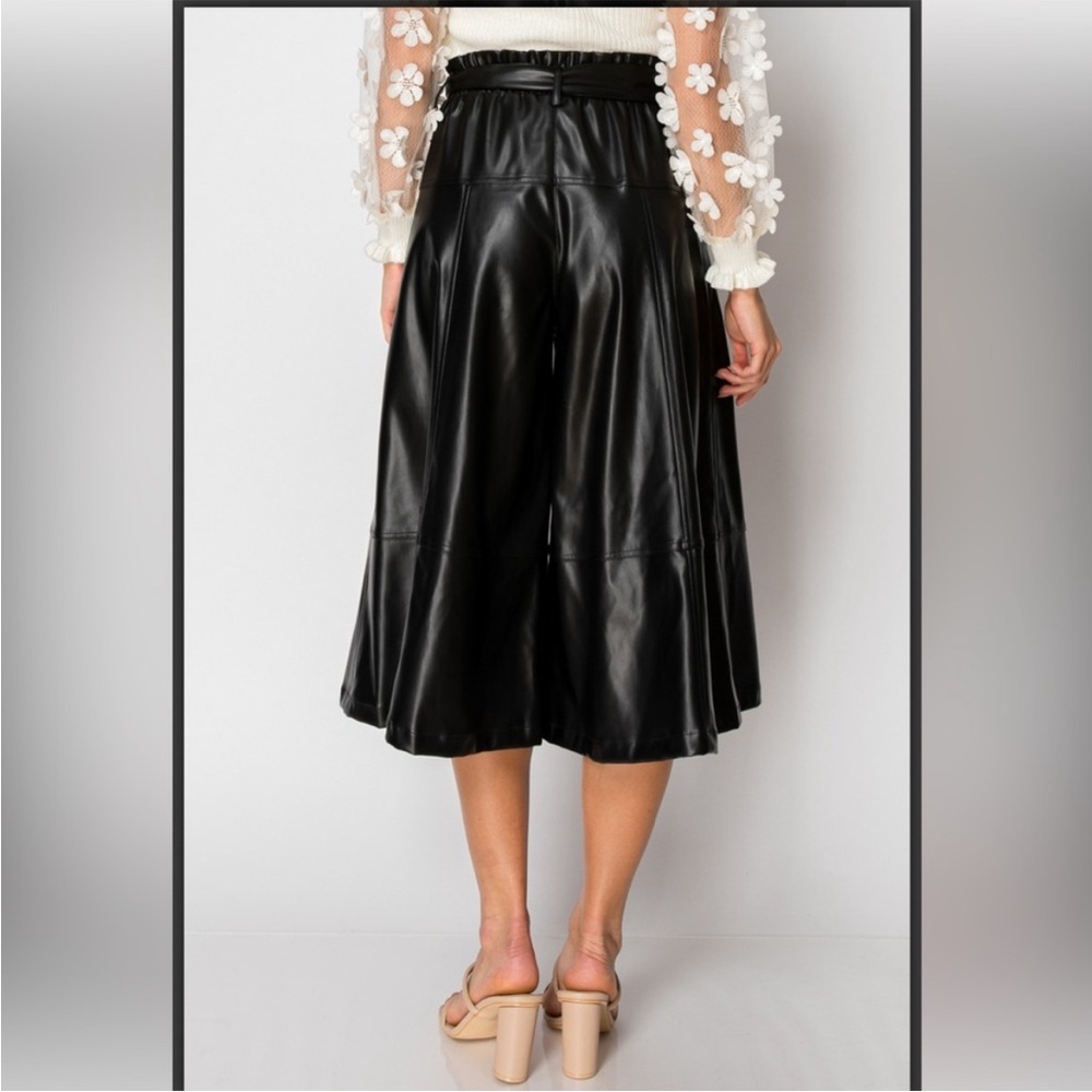 High Waist Faux Leather Elastic Waist Pants - Picture 3 of 3